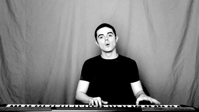 Moves Like Jagger - Von Smith - Creepy Piano Version - Maroon 5 - Christina Aguilera