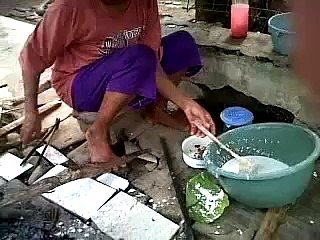 Cara Membuat Kue serabi tepung beras ( Traditional  Serabi cake )