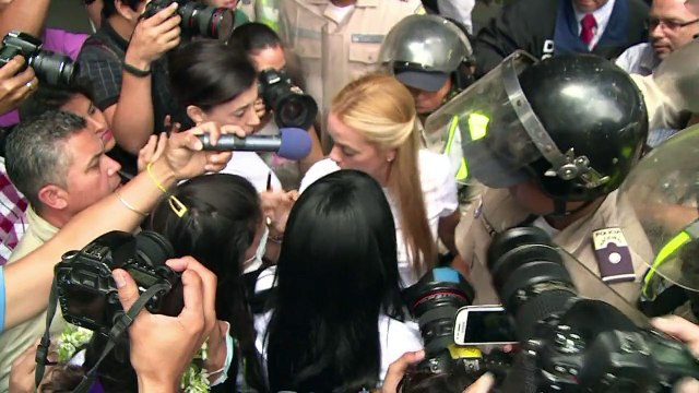 Oposição venezuelana exige eleições parlamentares