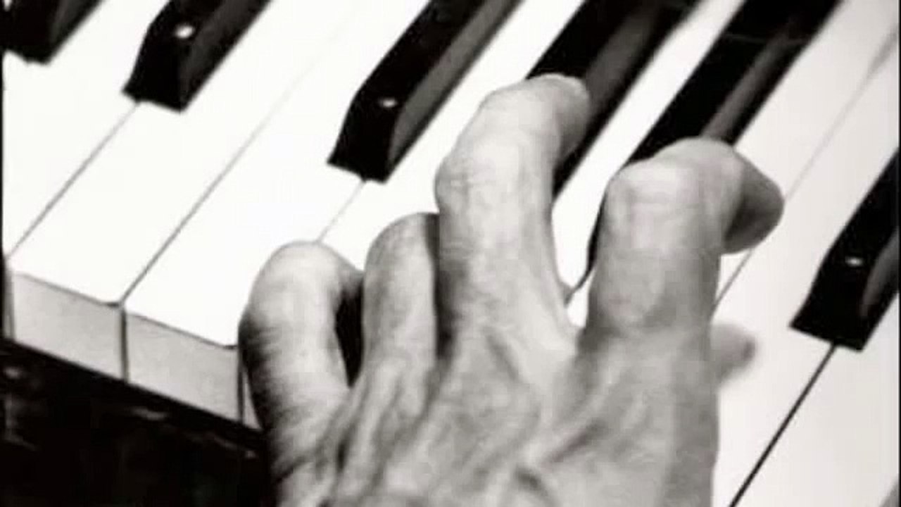 Keith Jarrett plays REAL stride piano!