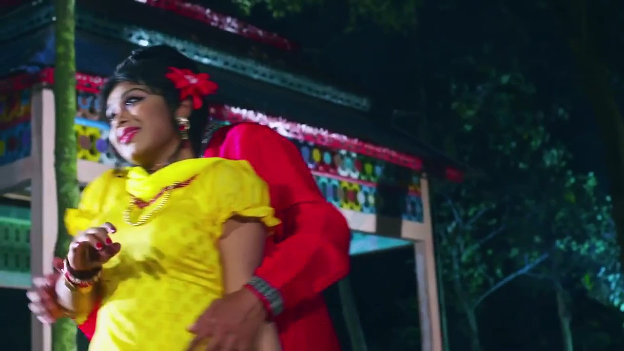 Bangla New Song 2015 _ Pashe Ashiya - Bangla New Movie Chini Bibi (Official)