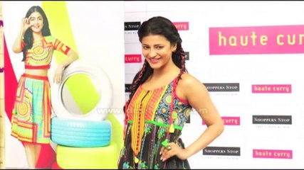 Shruti Haasan showstopper at Haute Curry fashion show, Watch Video!