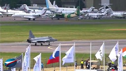 Pakistan Air Forces JF-17 Thunder at Paris Air Show 2015 - Day 2 - June 16, 2015 Complete Video