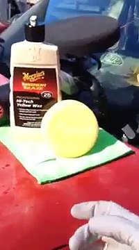 Applying Meguiars #26 Hi-Tech Yellow Wax by hand