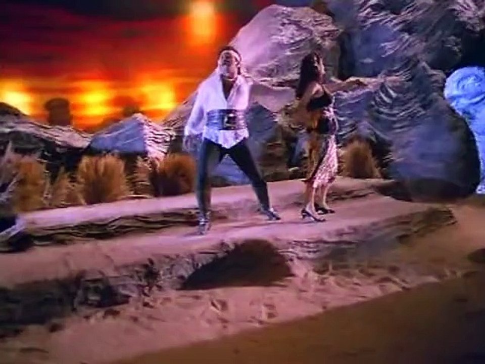 Suriya Dhaagangal - Prabhu, Revathi - Uthama Purushan - Tamil Hot Romantic Song