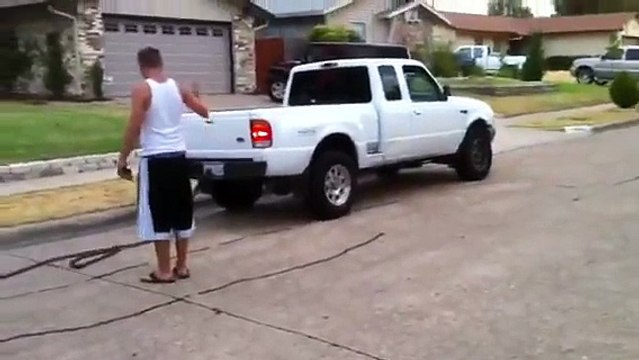 Tug of war!!! Dodge diesel vs ford ranger 1