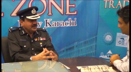 A.K Memon conducting forum Ghulam Qadir Thebo Add. I.G. (Karachi) Chief Police Officer  discussing at Trade Zone Forum.