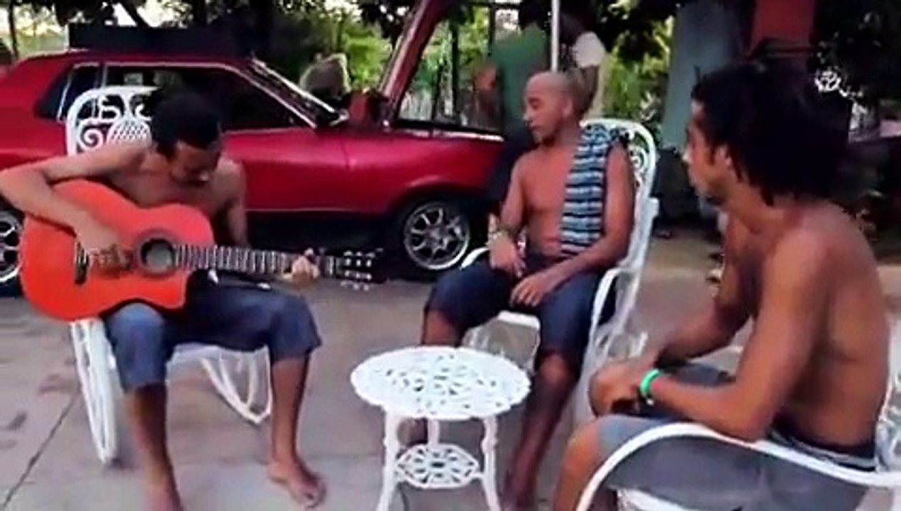 Maximiliano Porciuncula, El Zurdo Bessio y Tabaré Cardozo. Intro Retirada