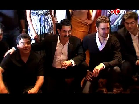 Aamir Khan promotes Imran Khan's Movie 'Katti Batti' on a social networking site - Bollywood News