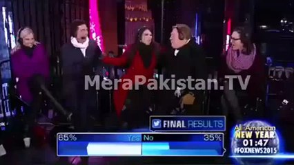 رحام خان بیوہ عمران خان بوسہ محبت سر عام دیتے ہوے -- -Reham Khan Wife Of Imran Khan Kis-sing In A Live Show-