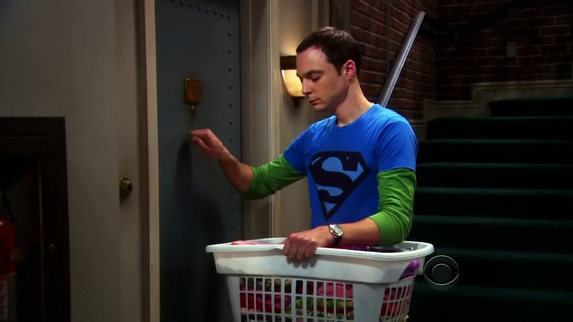 The Big Bang Theory - Sheldon&#39;s Knocking - video Dailymotion
