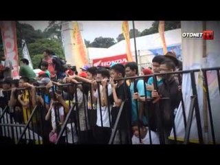 Straight Line Xtreme Indonesia Ikut Meriahkan Otobursa Tumplek Blek 2013