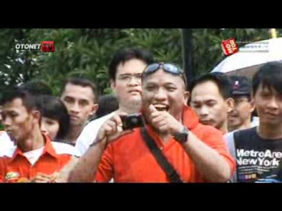 OTOMOTIFNET - Kawasaki Wet T-Shirt Photo Contest, OTOBURSA Tumplekblek 2012