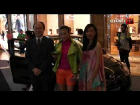 Otomotifnet Mazda Ramaikan Fashion Week 2012