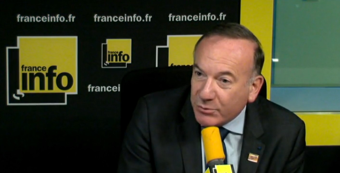 Prélèvement à la source : «Baissons la fiscalité !», réclame Gattaz