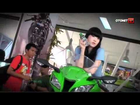 Otomotifnet - Wet T-Shirt Photo Contest Part. 2, Kawasaki PRJ 2011