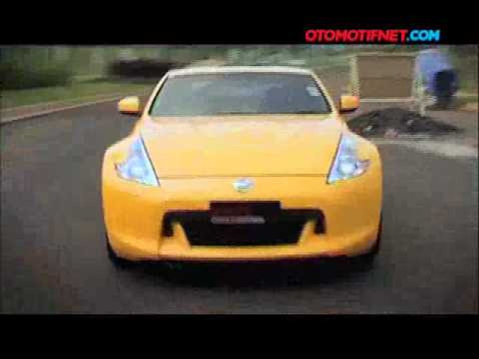 Otomotifnet   Test Drive Nissan 370Z