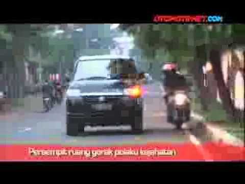 OTOMOTIFNET - Tips Aman Berkendara Wanita (Bag.2)