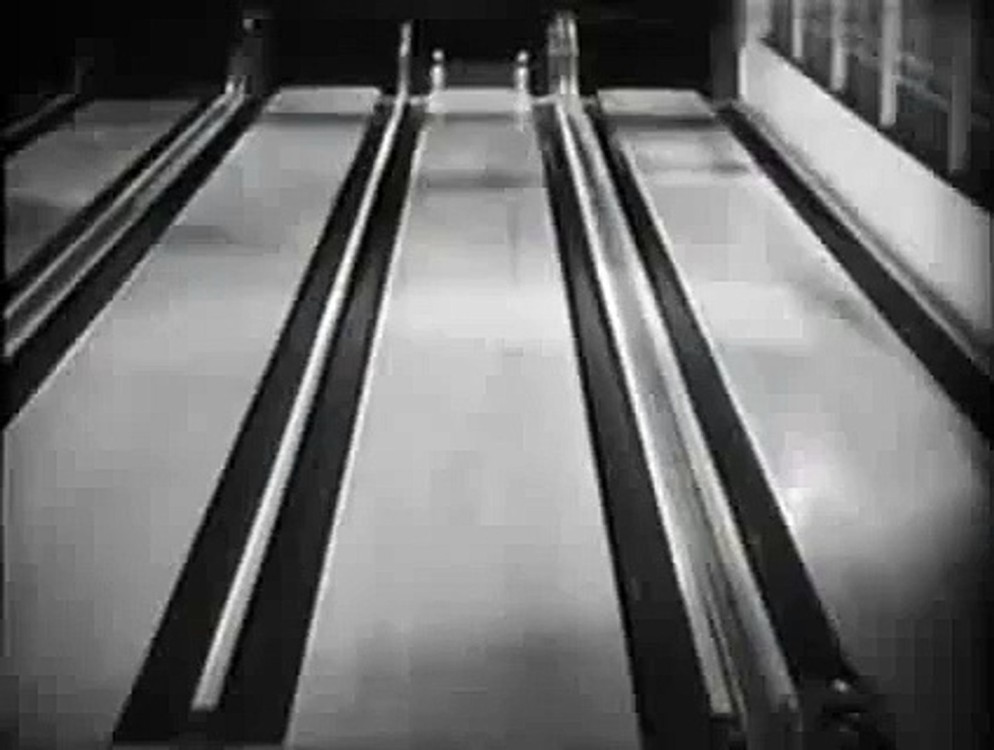 Bowling Tricks With Andy Varipapa (1948) Sports Videos