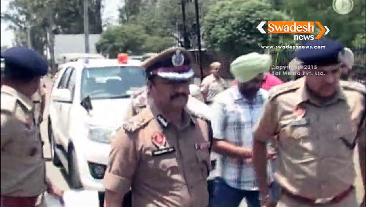 Police 'Encounter' Akali leader for gangster, shoot him dead, workers jammed road