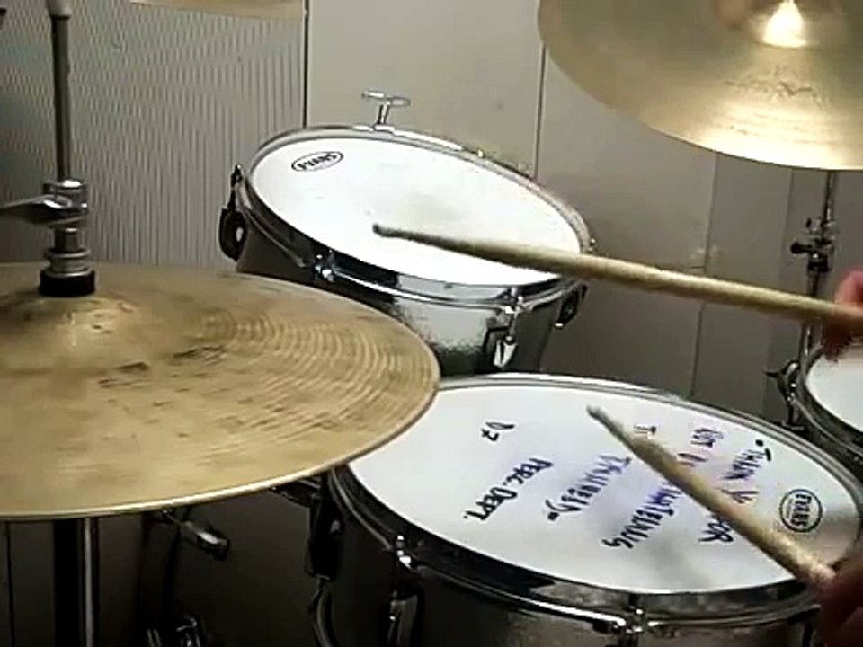 How To Play Funky Drums - Drum Lesson