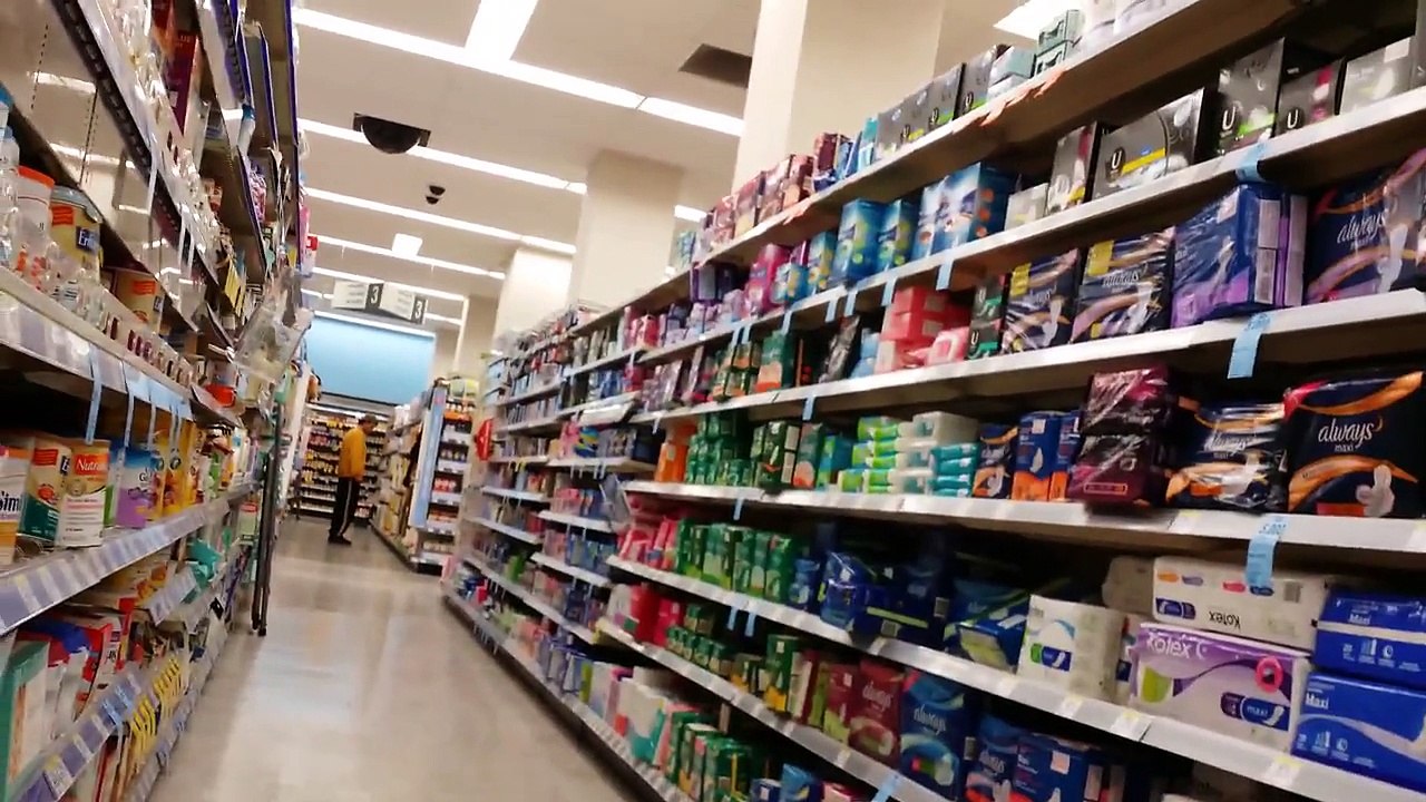 Walgreens Shoplifters Caught in the Act Downtown San Francisco (4K UHD)