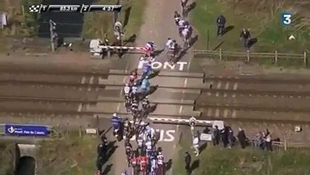 TGV perturbe les coureurs du PARIS-ROUBAIX