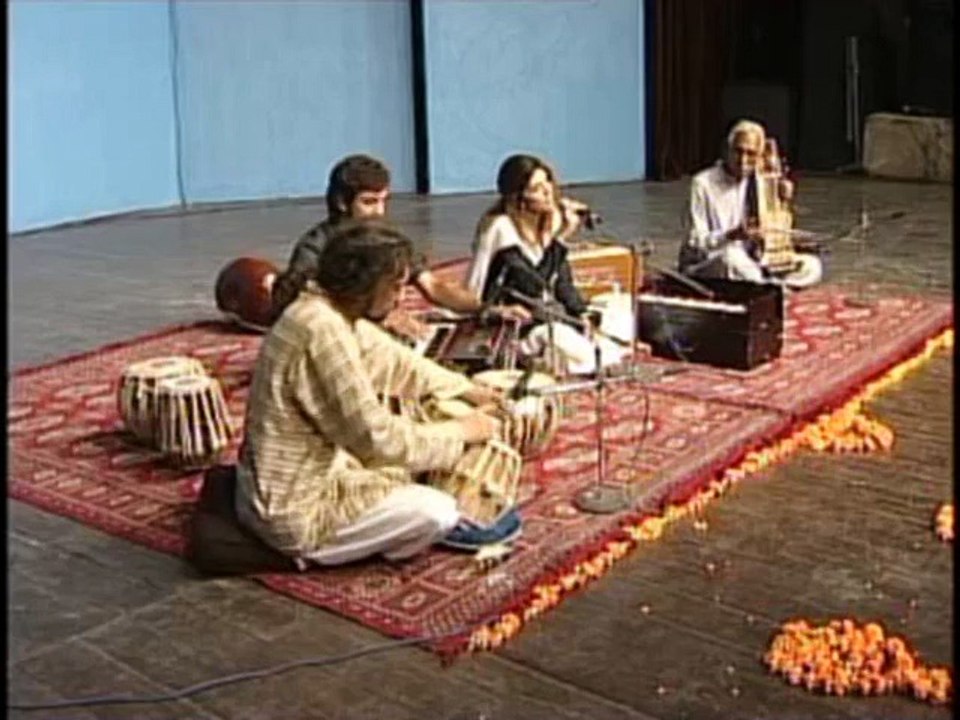 Hina - Baney Thay Dost