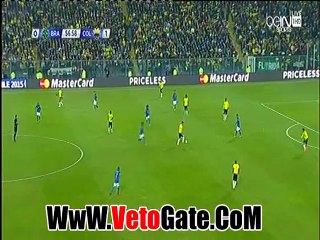 "لاعب البرازيل"يهدر هدف بشكل لايصدق امام كولومبيا