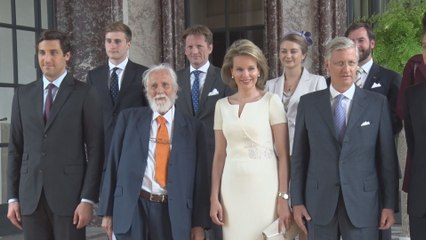 Poignée de main historique entre les descendants de Napoléon, Wellington et Blücher