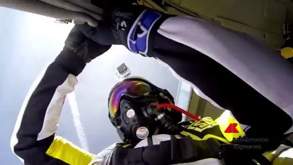 'Soul Flyers', in caduta libera sopra il Monte Bianco...