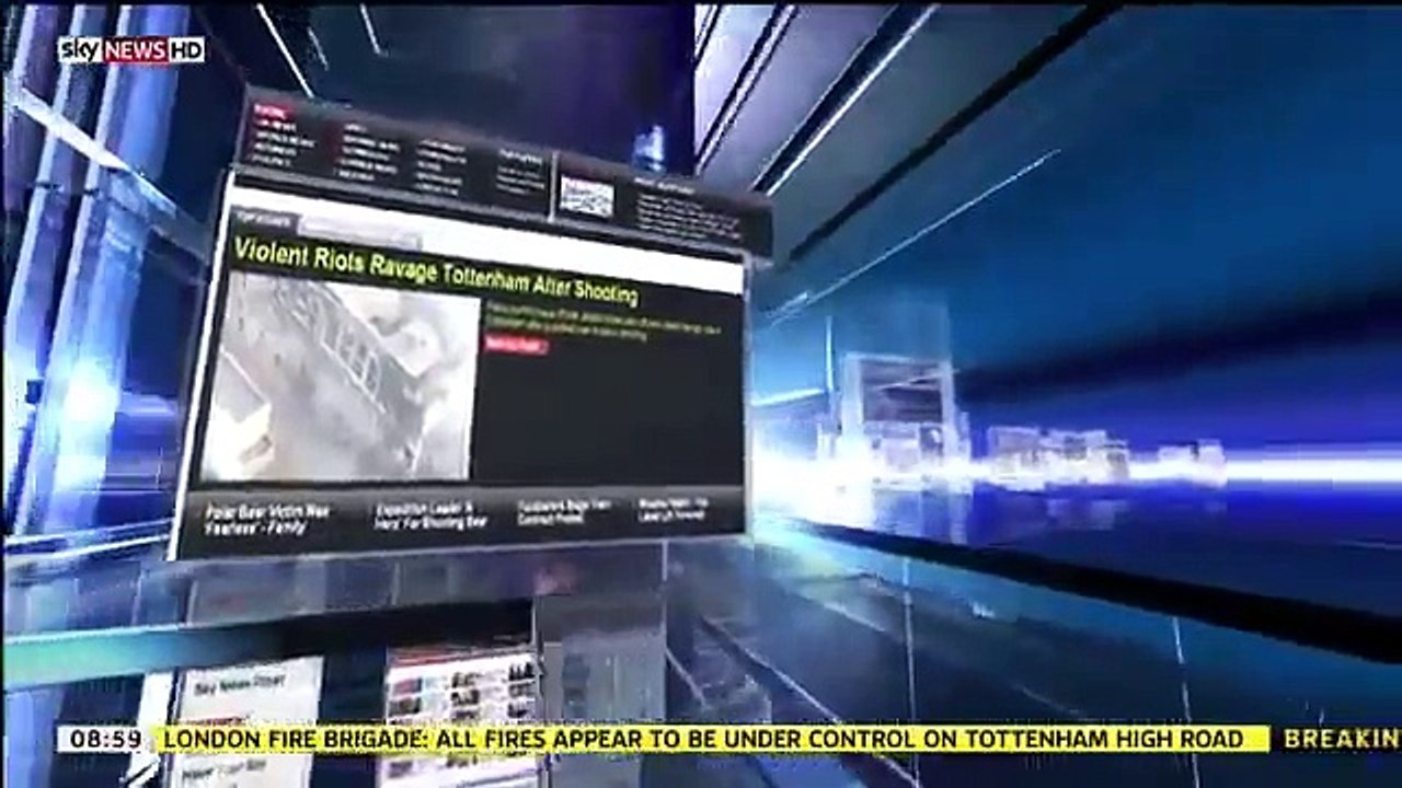 Tottenham, London Riots coverage | SKY News | 7th August 2011 | HD
