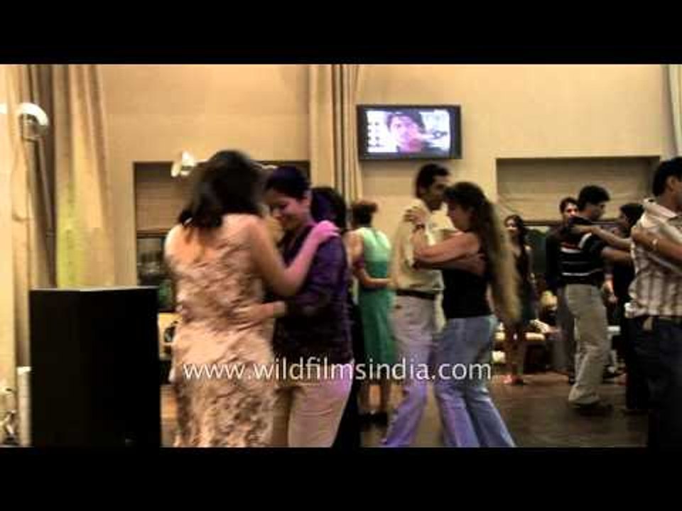 Indians learn Salsa from experts in Delhi