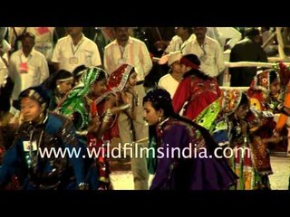 Indirabai Girls High School Bhuj presents Kutch folk dance - Rann Utsav