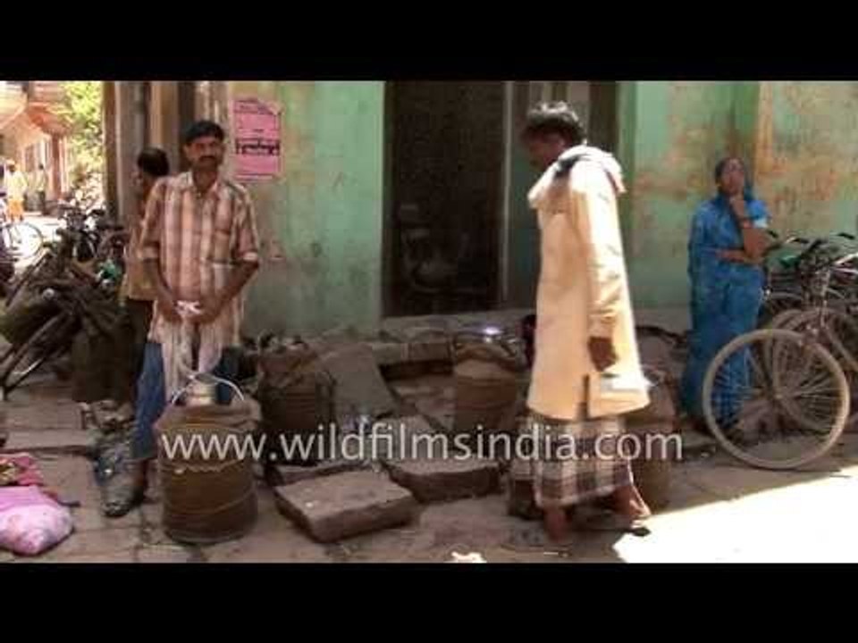 Varanasi : milk trading hub of Uttar Pradesh in India