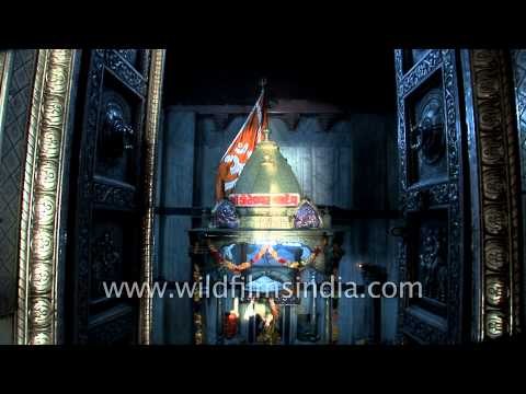 Idols of various Hindu gods at Koteshwar Mahadev Temple, in Kutch