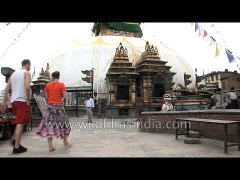 Visitors at the Swayambhuanth temple - Kathmandu