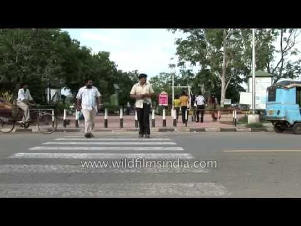 Traffic outside Rock Garden, Chandigarh