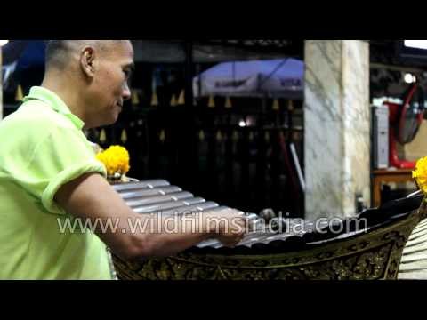 Offerings and prayers at Erawan Shrine - Bangkok