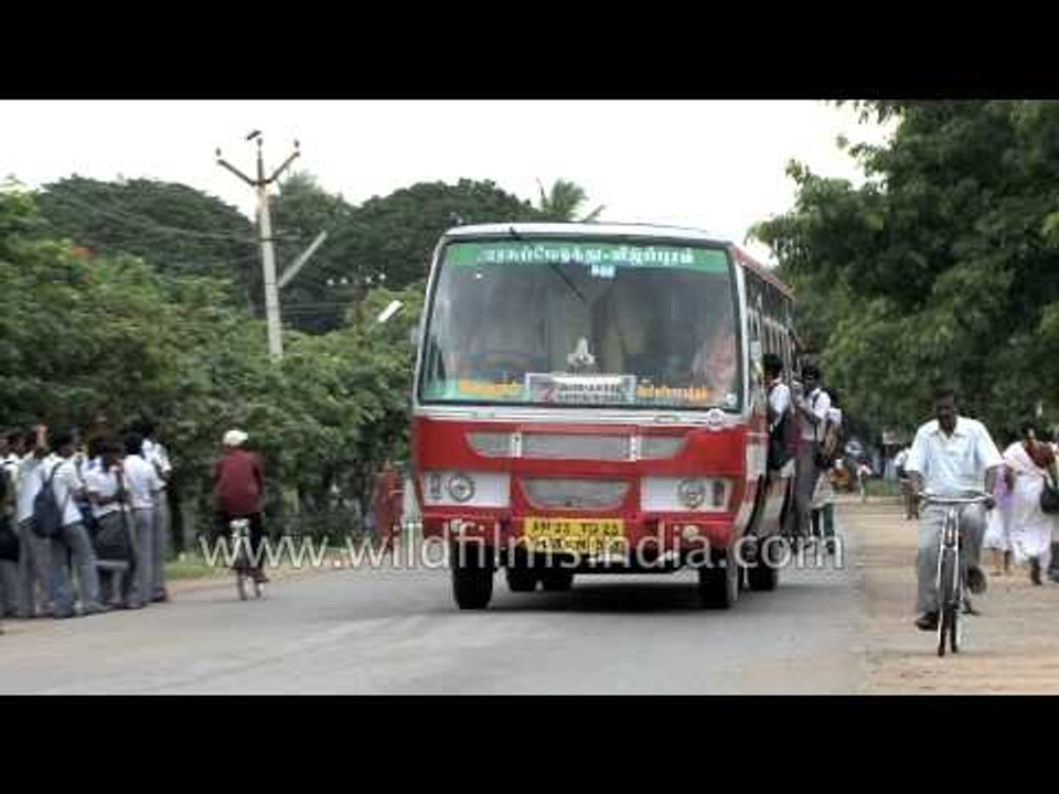 School students waiting for bus - Tamil Nadu