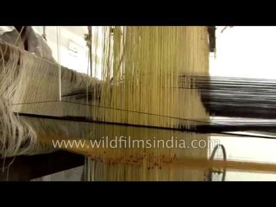 Weaving Kanjeevaram silk sarees