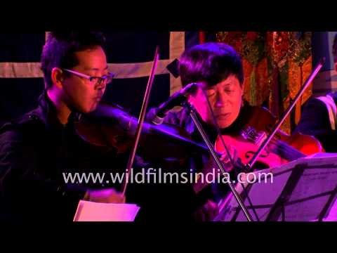 Nepali man sings soulfully in Sikkim, India