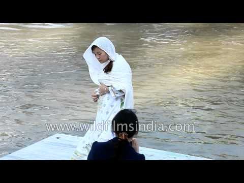 Parmarth Ghat : A spiritual bliss for visitors