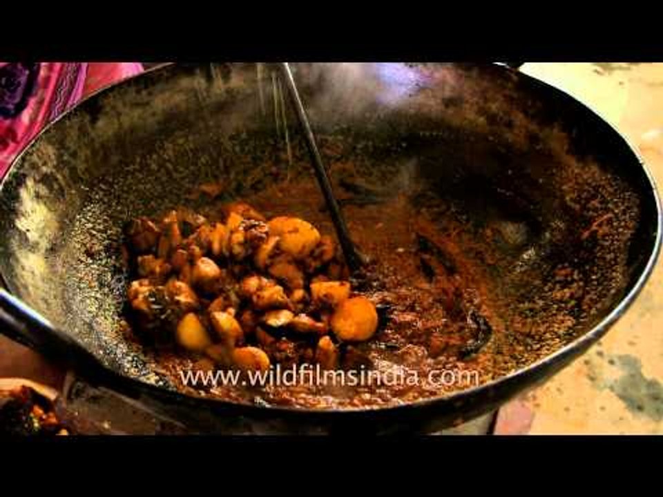 Chicken curry done Bengali style