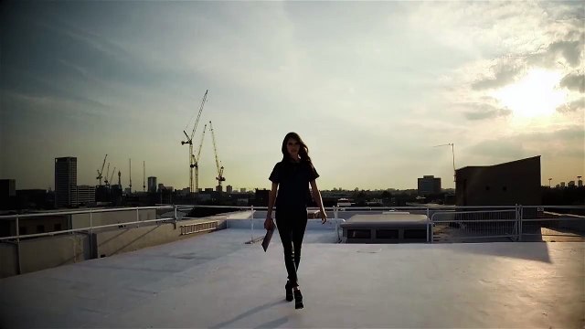 #VeryWinterEdit Watch & shop! The Galaxy trend is all?syndication=228326