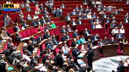 Скачать видео: Pour 68% des Français, Valls a eu tort d’utiliser le 49.3