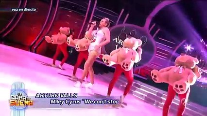 Arturo Valls as Miley Cyrus (Tu Cara Me Suena 2013, España)