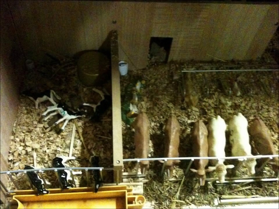 ferme+tracteur miniature