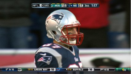 Rob Gronkowski catches 35-yard pass vs. Dolphins