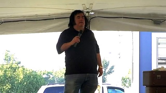 Bryan Clark sings Blueberry hill Can't Stop Loving You' Elvis Week 2010